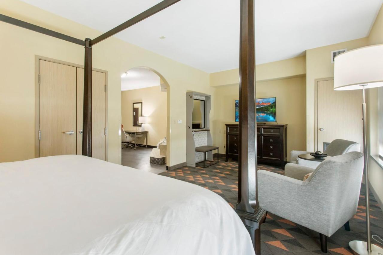 Holiday Inn Hotel & Suites Waco Northwest By Ihg Bellmead Buitenkant foto
